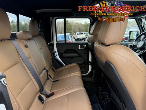 Used 2021 Jeep Gladiator Rubicon image 17