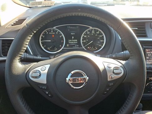 Used 2018 Nissan Sentra SR image 19