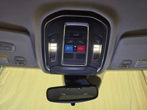 Used 2023 Jeep Grand Cherokee Limited AWD/4WD image 26