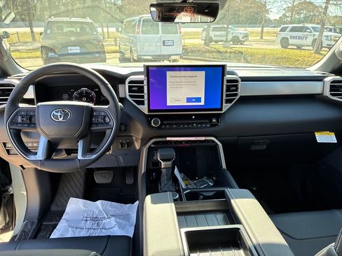 New 2026 Toyota Tundra Limited image 17