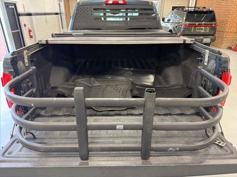 Used 2018 GMC Sierra 2500 Denali w/ Duramax Plus Package AWD/4WD image 33
