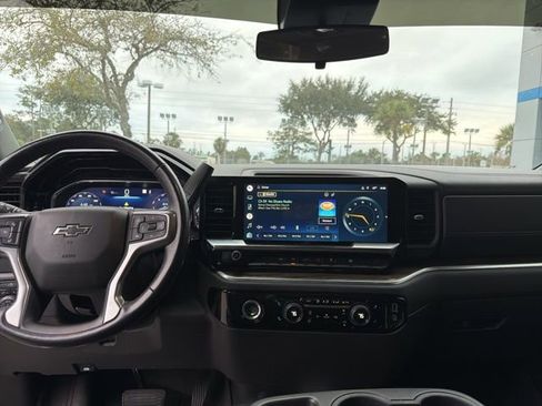 Certified 2022 Chevrolet Silverado 1500 RST image 9