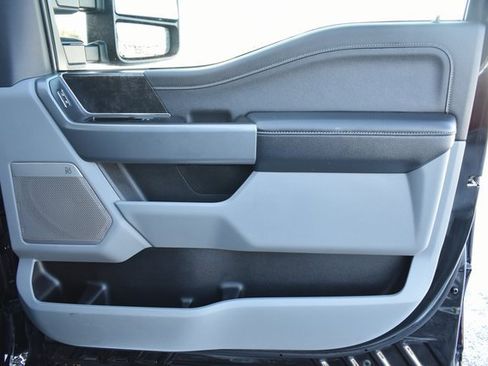 Used 2023 Ford F250 XLT w/ XLT Premium Package image 48