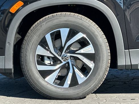 New 2026 Volkswagen Tiguan S FWD image 25