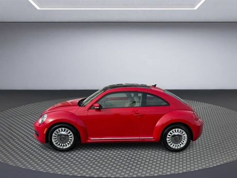 Used 2014 Volkswagen Beetle 1.8T image 4