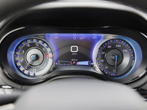 Used 2022 Chrysler 300 S image 37