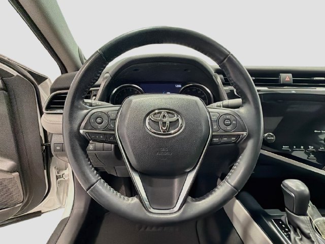 Used 2020 Toyota Camry XLE w/ Driver Assist Package FWD image 9