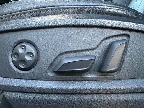 Used 2022 Audi Q5 2.0T Premium image 15