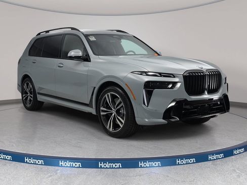 New 2027 BMW X7 xDrive40i w/ M Sport Package AWD/4WD image 3