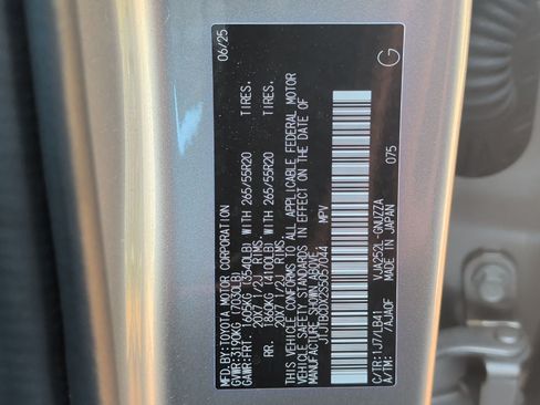 Certified 2025 Lexus GX 550 AWD/4WD image 31