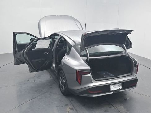 New 2026 Kia K4 LXS image 50