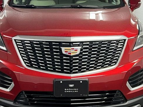 New 2025 Cadillac XT5 Premium Luxury image 9