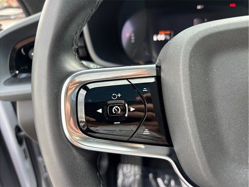 Used 2021 Polestar Polestar 2 Launch Edition Hatchback 4D image 28