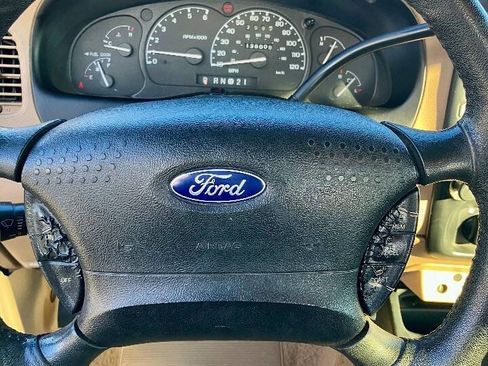 Used 2001 Ford Ranger XLT image 9