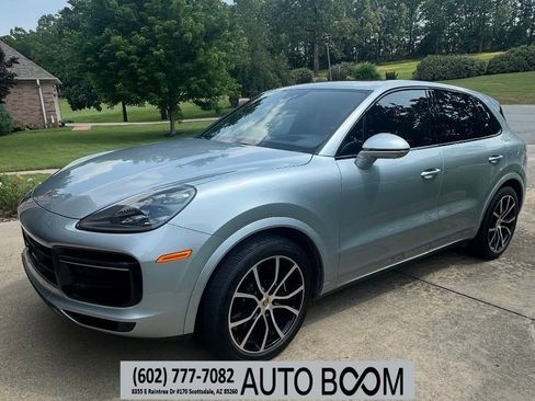 Used 2023 Porsche Cayenne Turbo S image 1