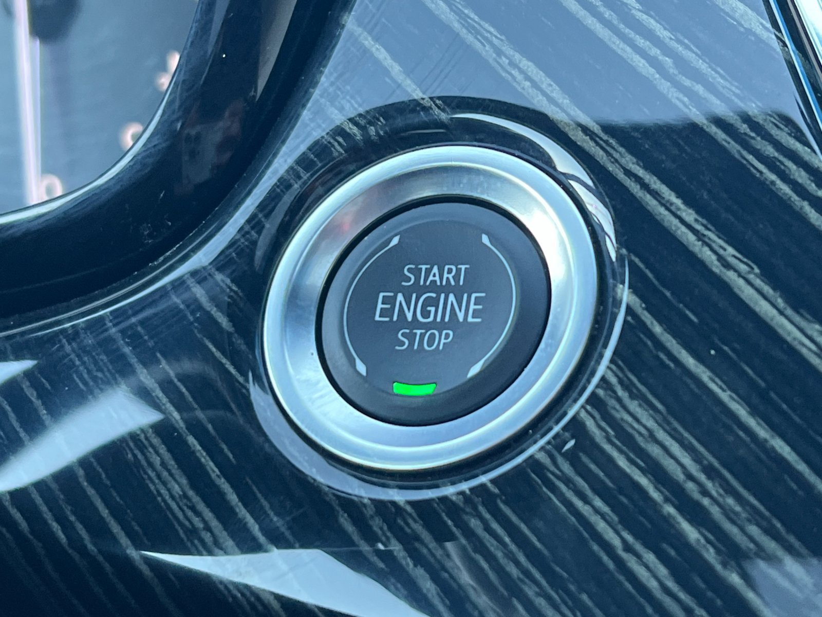 Certified 2025 Cadillac XT6 Premium Luxury FWD image 23