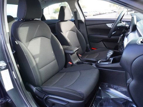 Used 2024 Kia Forte LXS image 12