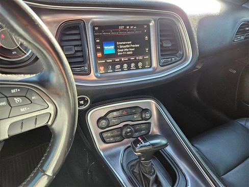 Used 2015 Dodge Challenger SXT w/ Driver Convenience Group image 19