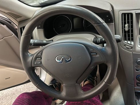 Used 2013 INFINITI G37 x Sedan w/ Premium Pkg AWD/4WD image 18