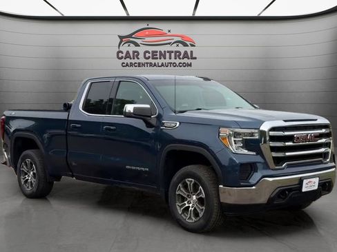 Used 2019 GMC Sierra 1500 SLE w/ SLE Value Package AWD/4WD image 3