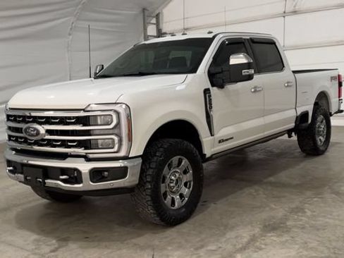 Used 2024 Ford F250 Lariat w/ Lariat Ultimate Package AWD/4WD image 8