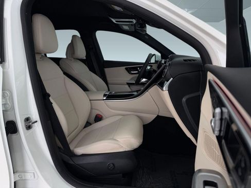 Used 2026 Mercedes-Benz GLC 300 image 23