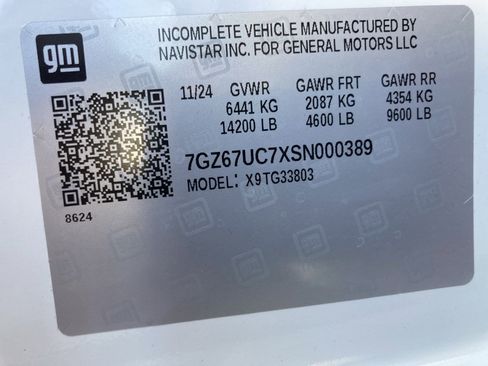 New 2025 GMC Savana 4500 w/ Power Convenience Package image 40