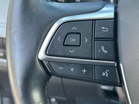 Used 2021 Toyota Highlander Platinum image 21