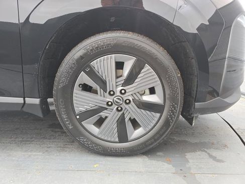 Used 2025 Nissan Murano SL image 12