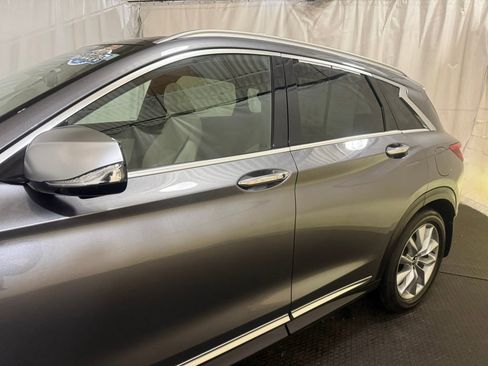 Used 2021 INFINITI QX50 Essential w/ Convenience Package image 7