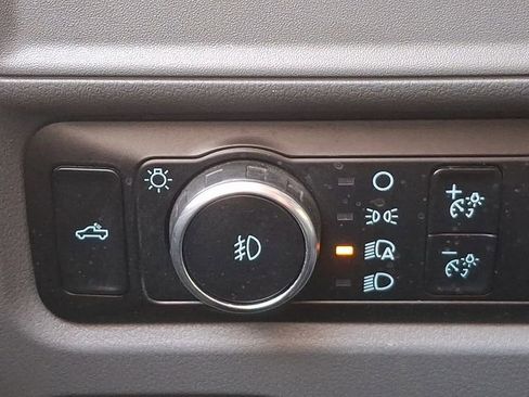 Used 2023 Ford F150 XLT image 23