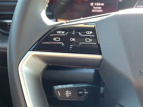 New 2025 Audi Q5 Premium Plus image 17