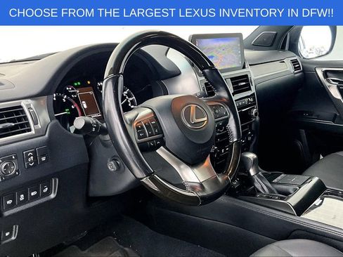 Used 2022 Lexus GX 460 Premium w/ Premium Plus Package image 18
