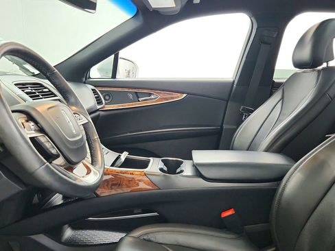 Used 2019 Lincoln Nautilus Reserve AWD/4WD image 17