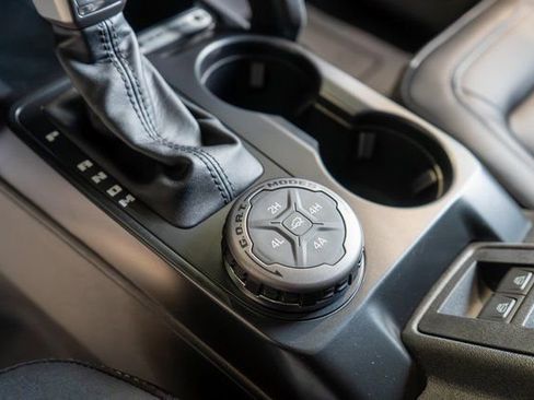 New 2025 Ford Bronco Badlands w/ Sasquatch Package AWD/4WD image 20