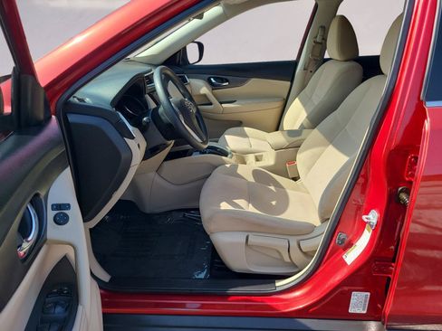Used 2016 Nissan Rogue S FWD image 11