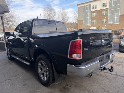 Used 2014 RAM 1500 Laramie w/ Convenience Group image 5