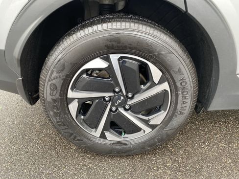 Used 2023 Kia Sportage LX image 21