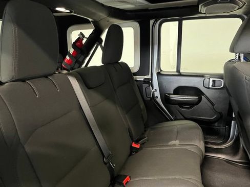 Used 2019 Jeep Wrangler Unlimited Sport S AWD/4WD image 13