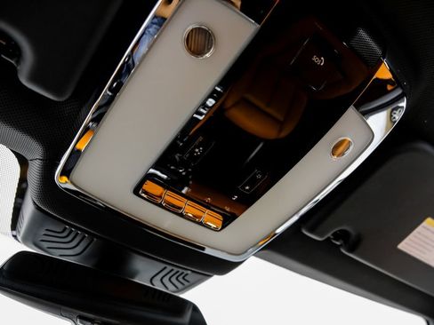 Used 2022 Rolls-Royce Cullinan AWD/4WD image 47