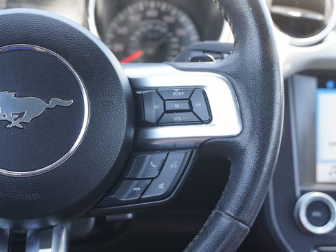 Used 2017 Ford Mustang Premium image 31