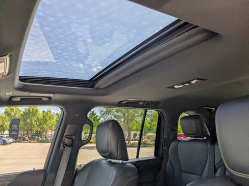 Used 2023 Lexus LX 600 4WD w/ Interior Upgrade Package image 23