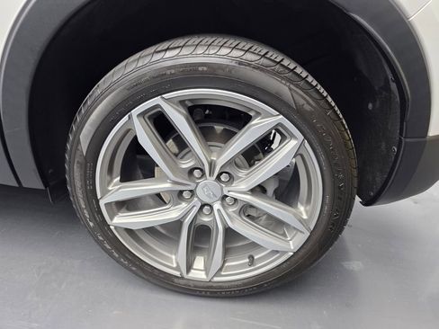 Used 2023 Cadillac XT4 Sport image 17