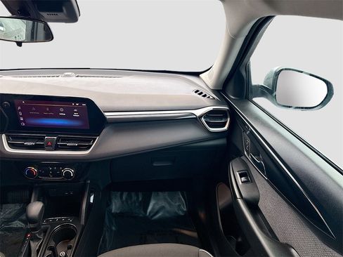 Used 2025 Chevrolet TrailBlazer LT image 21