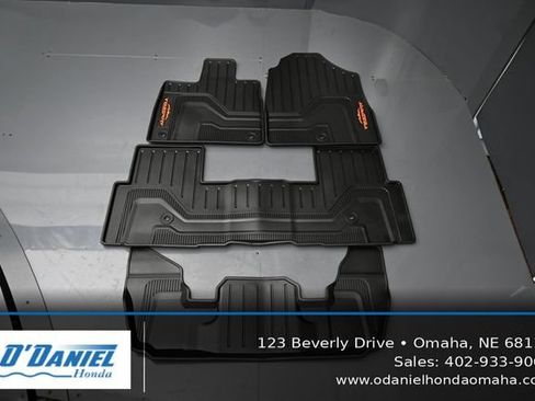 Used 2025 Honda Pilot TrailSport image 41