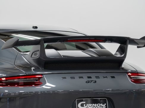 Used 2018 Porsche 911 GT3 image 15