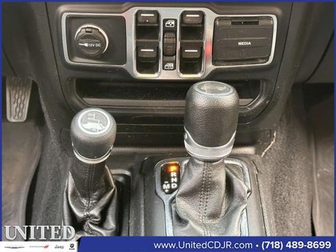 Certified 2022 Jeep Wrangler Unlimited Sport image 21