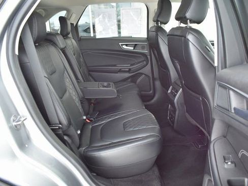 Used 2024 Ford Edge Titanium image 43