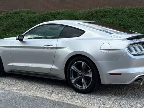 Used 2015 Ford Mustang Coupe w/ Equipment Group 051A RWD image 6