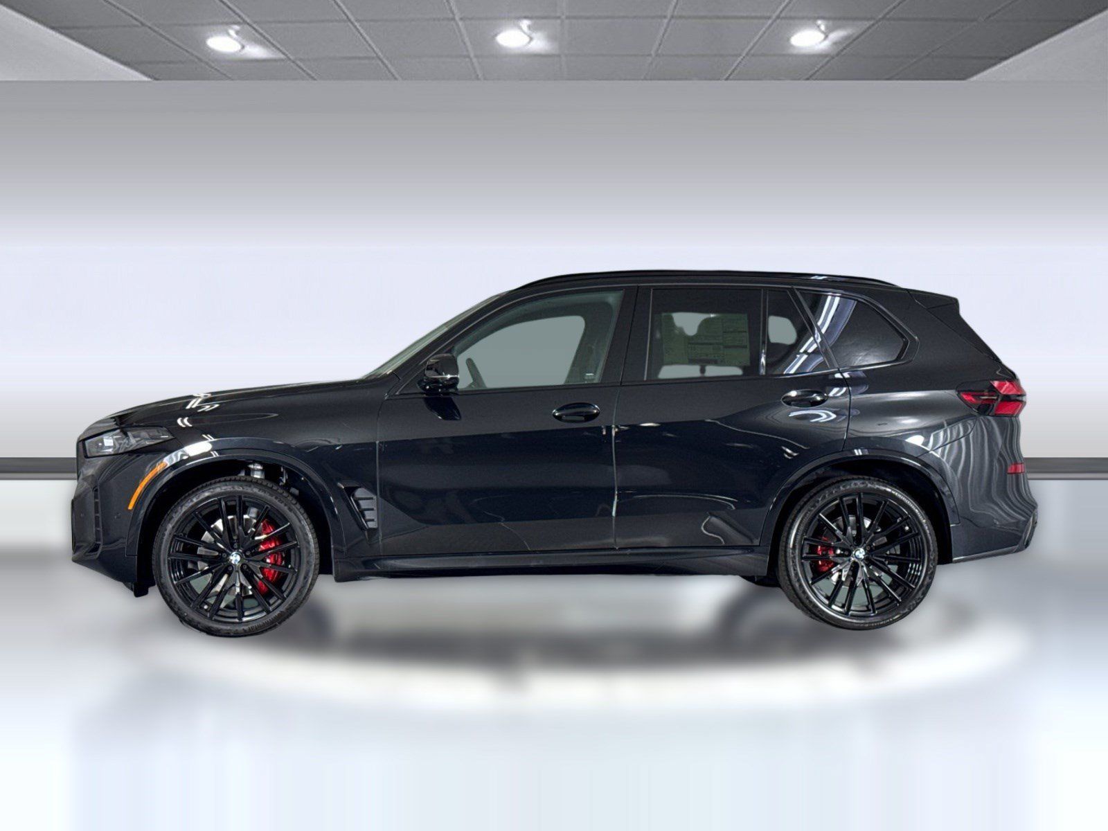 Used 2026 BMW X5 sDrive40i w/ M Sport Package RWD image 2
